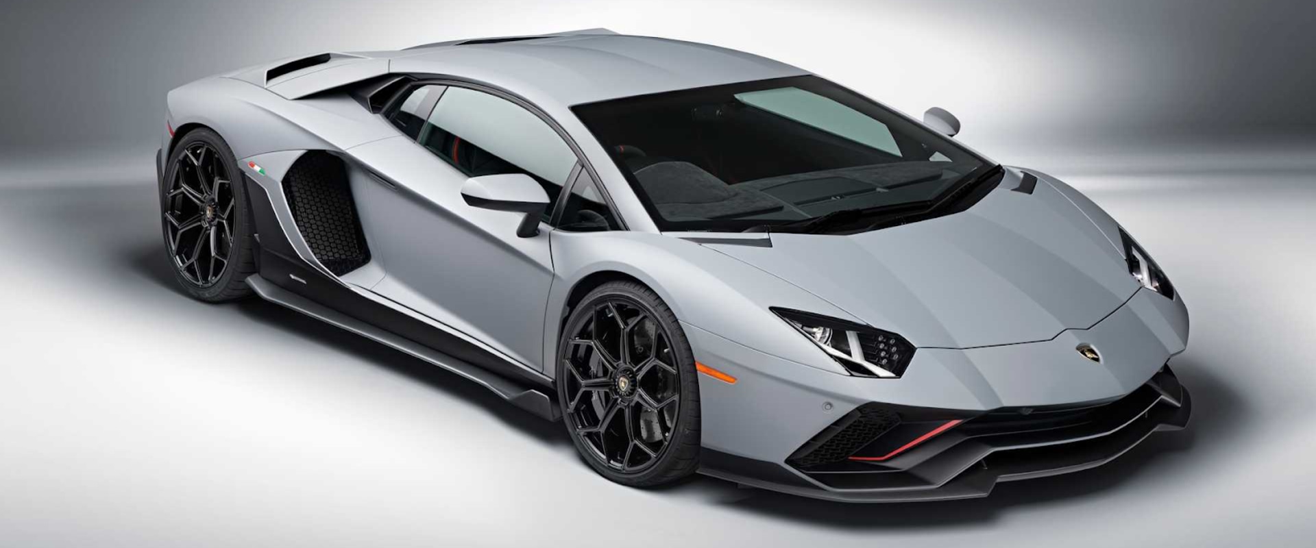 The Fascinating World of Luxury Items: A Guide from an Expert