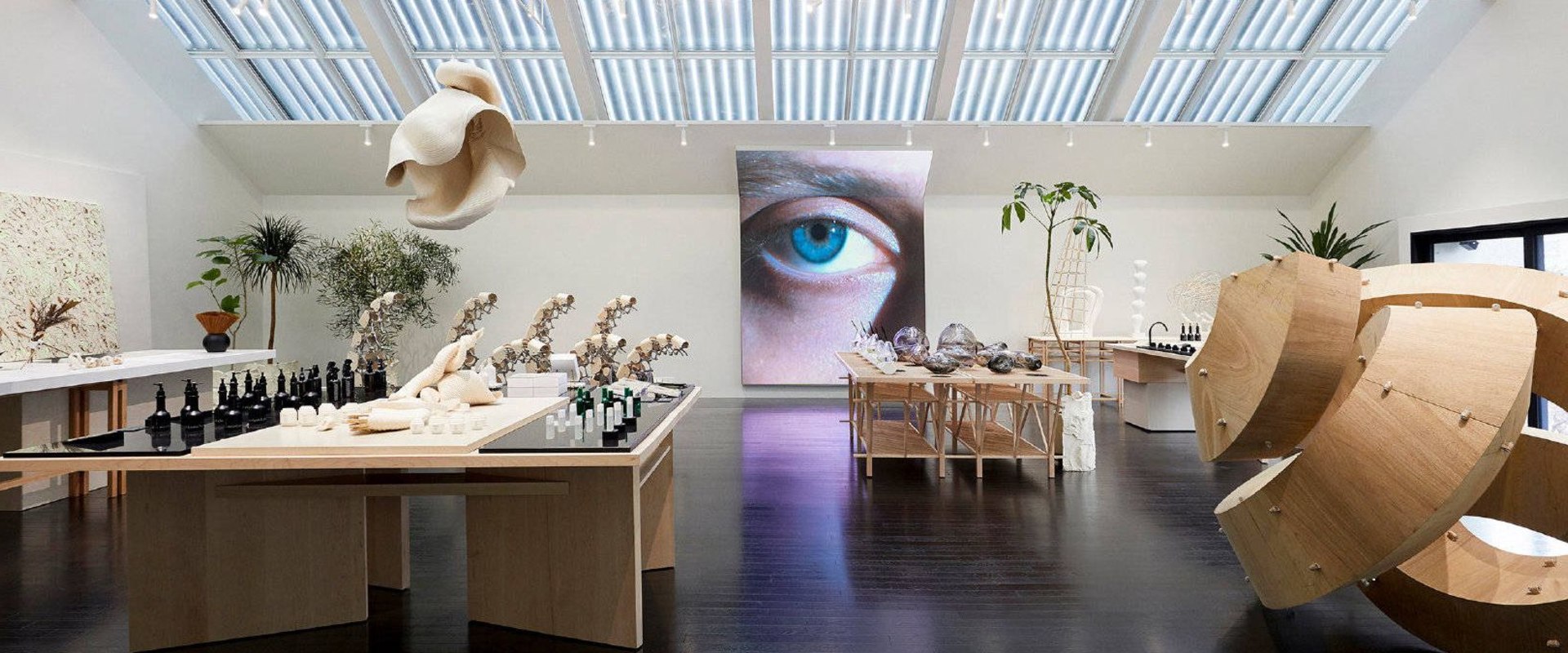 The Ultimate Guide to Creating a Luxurious Retail Experience